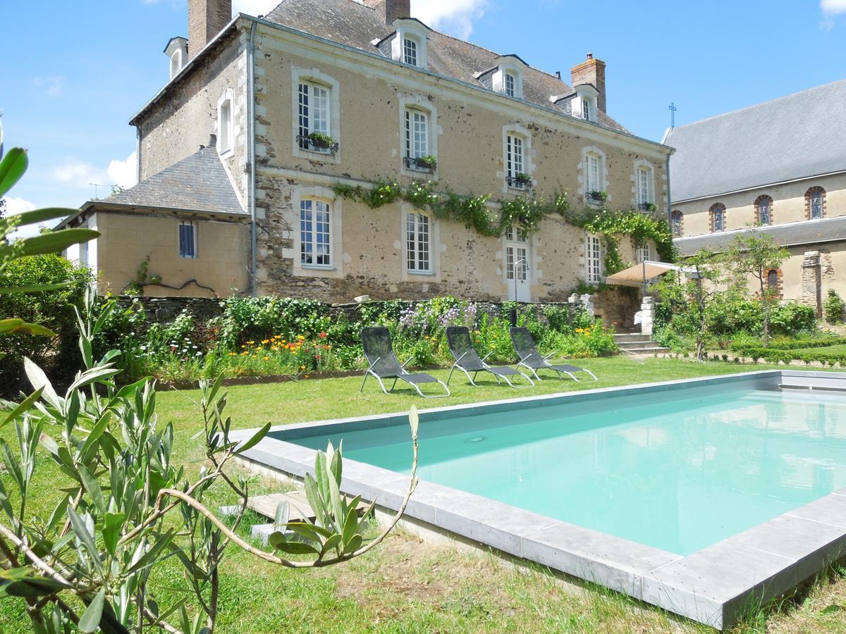 Le Presbytere Du Vigneau Ménil Exterior foto